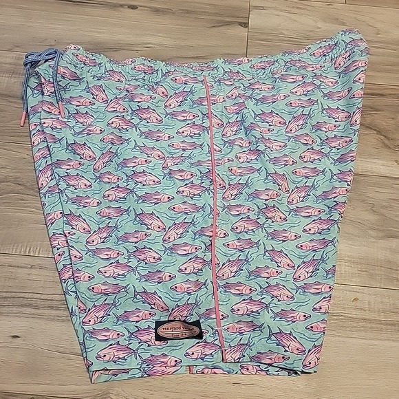 Vineyard Vines Other - Vineyard Vines‎ Swim Trunks Mens XL Blue Pink Crappy Fish AOP Beach Poolside